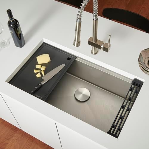 Ruvati 33-in Hex-Bottom Embossed Workstation Kitchen Sink - RVH8633 - Image 2