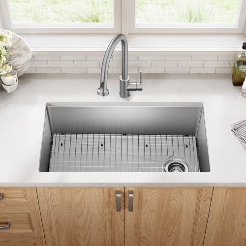 KRAUS Stainless Steel 33 in 18 Gauge Undermount Kitchen Sink KHU640-33 - Image 3