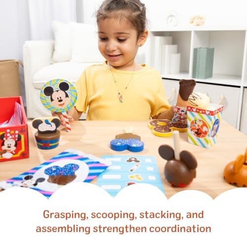 Melissa & Doug Disney Snacks & Popcorn 24-Piece Play Food Set - Image 3